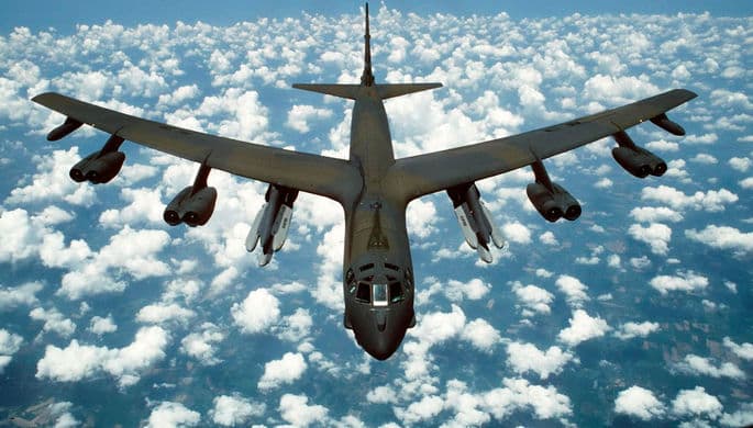 AQSh strategik bombardimonchisi Boltiqbo‘yiga qarab uchdi