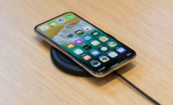 iPhone X'ning zaryadsiz ishlash vaqti barcha smartfonlarni ortda qoldiradi