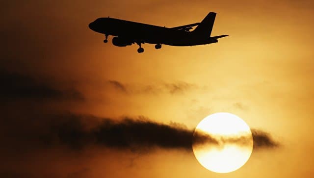 Aviakompaniyalar Qatarga amalga oshiriladigan reyslarni to‘xtatmoqda