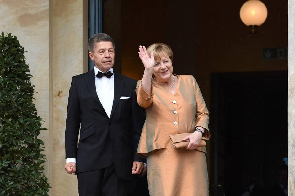 Merkel turmush o‘rtog‘i bilan operaga bordi