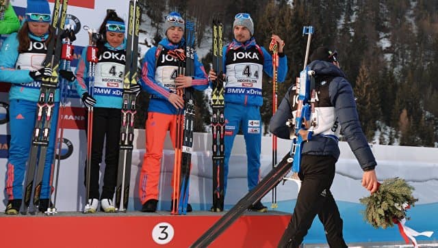 Biatlon mojarosi: Rossiyalik biatlonchilar Furkadga qo‘l berishni, Furkad ruslar bilan bitta shohsupada turishni istamadi