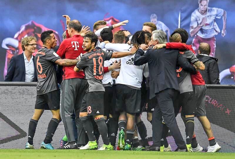 Bundesliga. «Bavariya» «super kambek»ni amalga oshirdi, «Borussiya» ochko yo‘qotdi 