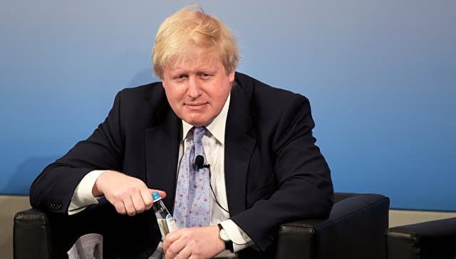 Boris Jonson: «Tramp kabi tvitlar yozishni xohlayman. U odamlarni siyosatga qiziqtirmoqda» 