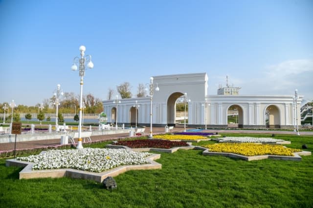 Shavkat Mirziyoyev «Ashxobod saylgohi»ni borib ko‘rdi