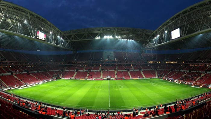 Hafta futboli dayjesti. «Shapekoense» fojiasi, soliqchilar «nishon»idagi Ronaldu va boshqa muhim yangiliklar 