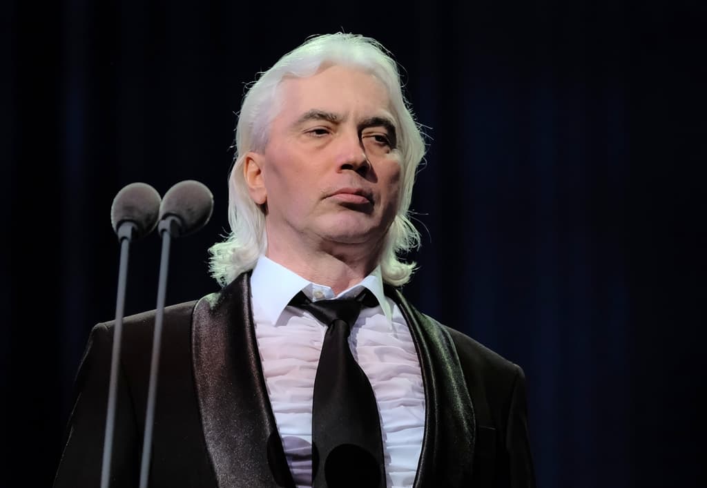 Rossiyalik mashhur opera qo‘shiqchisi Dmitriy Xvorostovskiy vafot etdi