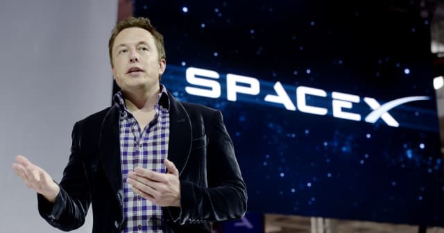 SpaceX 2019 yilda internet ulashadigan ilk sun'iy yo‘ldoshlarni uchirmoqchi 