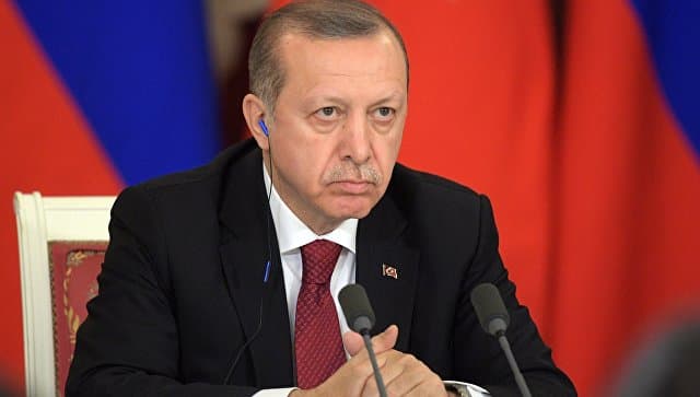 Erdo‘g‘an sog‘lig‘idagi muammo sababli referendum oldidan nutqlarini bekor qildi
