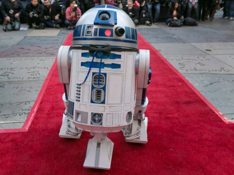 "Yulduzlar jangi" filmidagi R2-D2 roboti deyarli 3 mln dollarga sotildi
