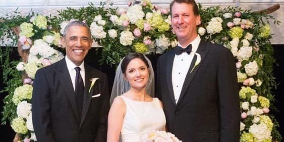 Obama o‘z yordamchisiga kuyovjo‘ra bo‘ldi