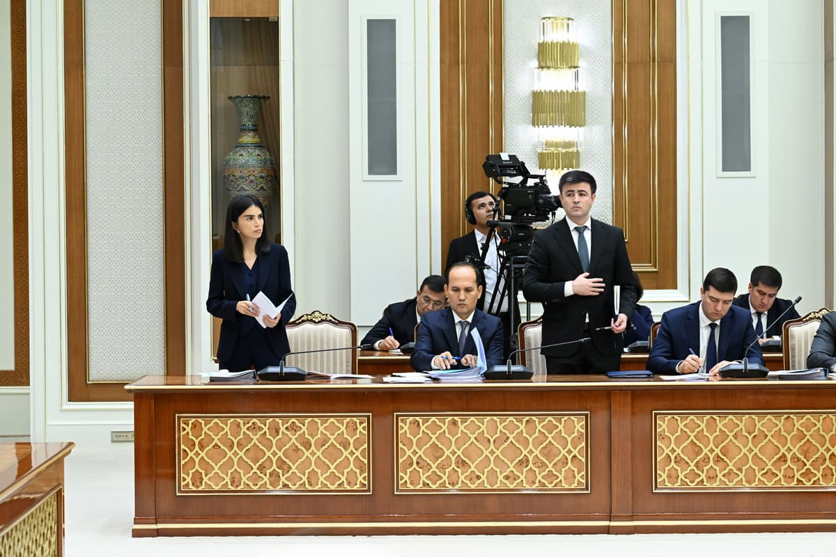 Саиде Мирзиёевой поручено проанализировать работу дипломатических представительств