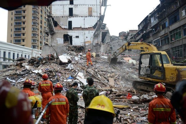 Xitoyda turar joy binosi qulashi oqibatida 22 kishi halok bo‘ldi
