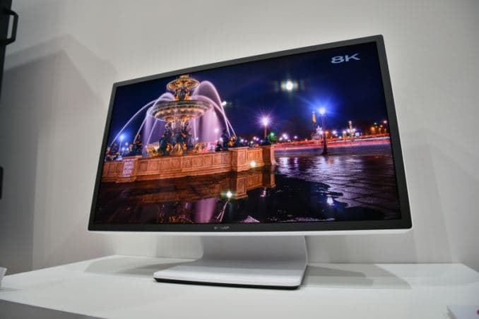 Sharp eng tiniq ekranni taqdim etdi