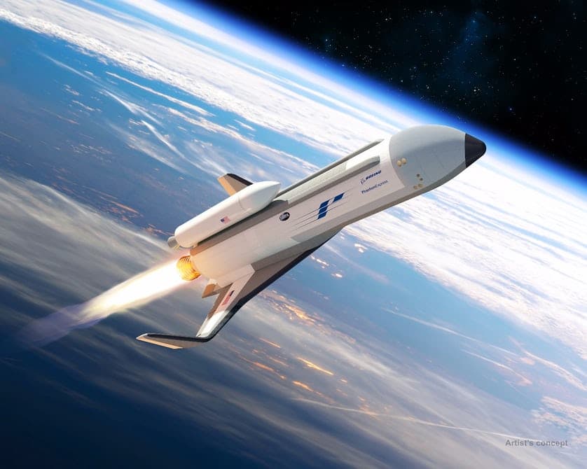Boeing ko‘pmartalik uchuvchisiz kosmoplanni qurib, sinovdan o‘tkazadi