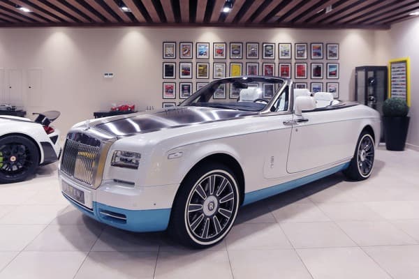 Rolls-Royce Phantom kabrioletining so‘nggi nusxasi sotuvga qo‘yildi