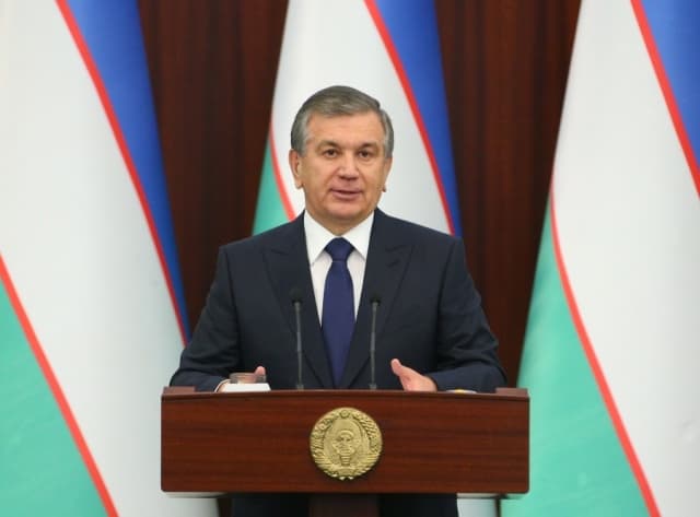 Shavkat Mirziyoyev: "Ayrim rahbarlar yoshlarning obro‘sini to‘kishni “ish uslubi”ga aylantirib olmoqda"