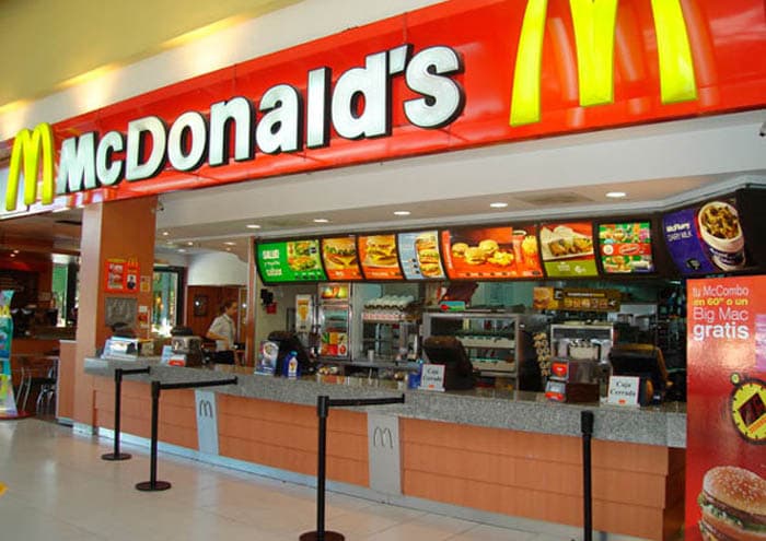 Birinchi McDonald's 77 yoshda: Kompaniya faoliyatiga bir nazar