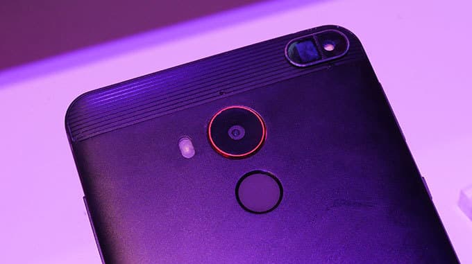 Asl va soxta nusxalarni farqlovchi smartfon taqdim etildi