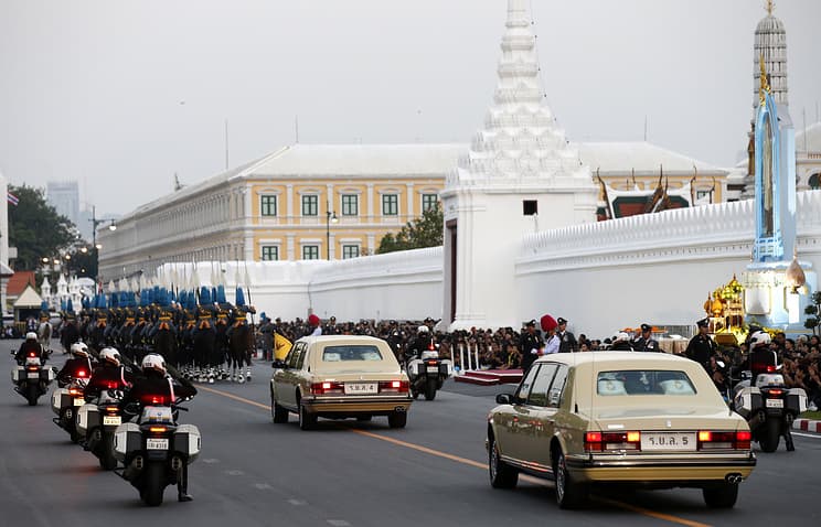Tailandda qirol Rama IX'ning dafn marosimi nihoyasiga yetdi