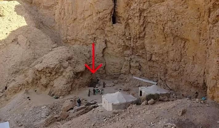 Misrda 100 yil ichida ilk bor fir’avn qabri topildi. Unda Tutmos II dafn etilgan