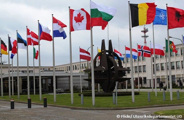 NATO AQShning Suriyaga hujumi uchun javobgarlikni Bashar Asad zimmasiga yukladi