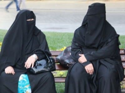 Qozog‘istonda niqobni taqiqlash va ateistlar huquqini himoya qilishga bel boylandi