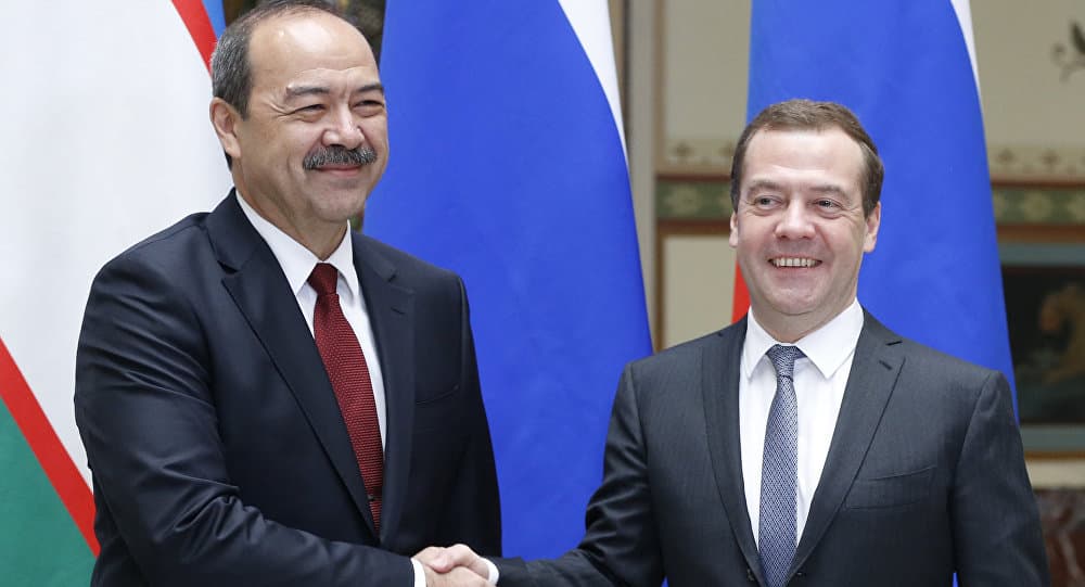 Medvedev Abdulla Aripovni Ikkinchi jahon urushidagi g‘alabaning 72 yilligi bilan tabrikladi