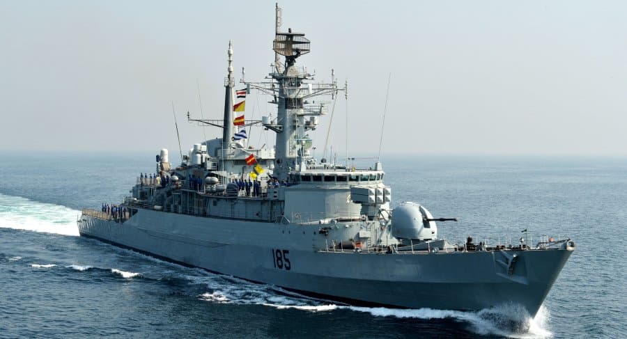 Britaniya La-Manshdan o‘tadigan Rossiya kemasining «har bir qadamidan» boxabar bo‘lishga va'da berdi