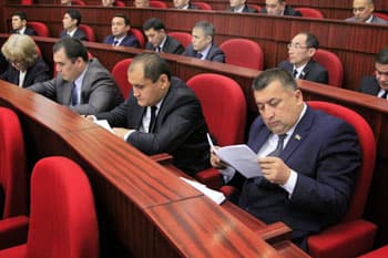 Deputatlar ixtisoslashtirilgan tibbiyot markazlari faoliyatini muhokama qildilar
