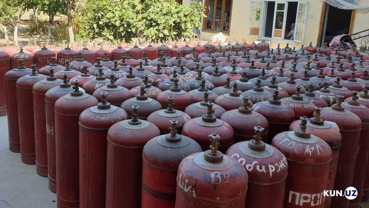 Kegeyli tumanida suyultirilgan gaz ballonlari talon-toroj qilindi