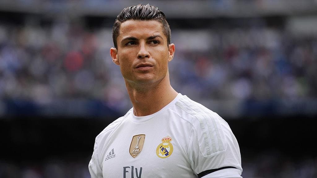 Ronaldu maoshi oshirilishini xohlamoqda