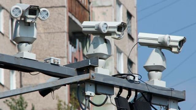 «Insof bersin». Kameradan ham balandroqdagi kuzatuv