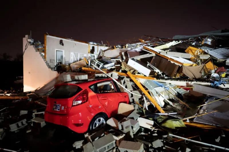 AQShda ajalvor tornado va po‘rtana: Tennessi shtatida olti kishi halok bo‘lgan
