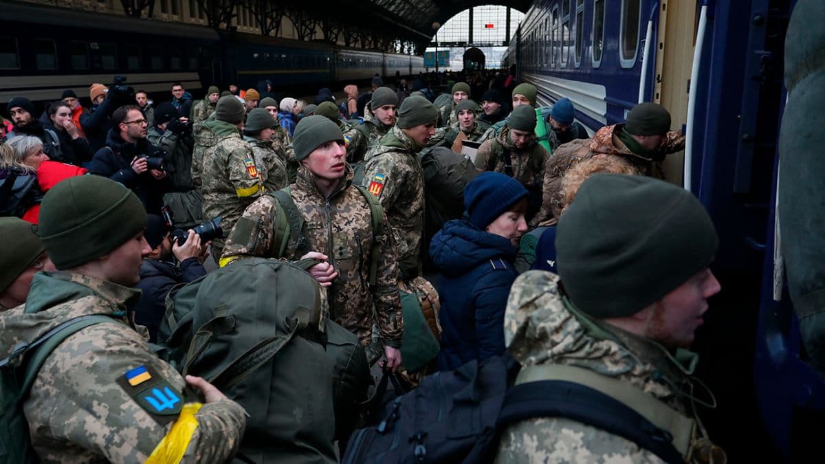 AQSh Ukrainani harbiy xizmatga chaqiruv yoshini 18 ga tushirishga chaqirmoqda
