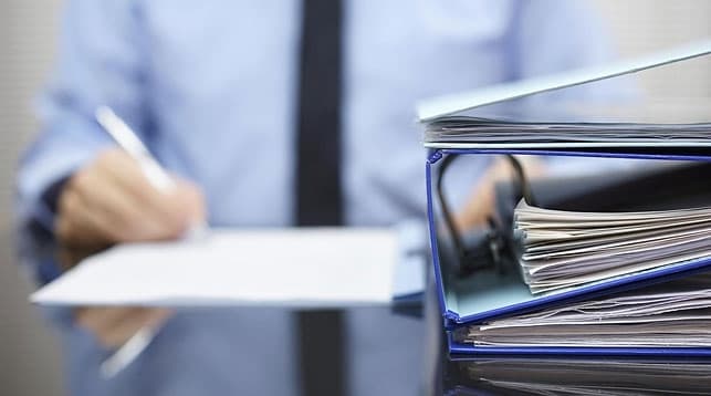 Davlat tashkilotlari va hokimliklarning 2 mingdan ortiq noqonuniy qarori bekor qilindi