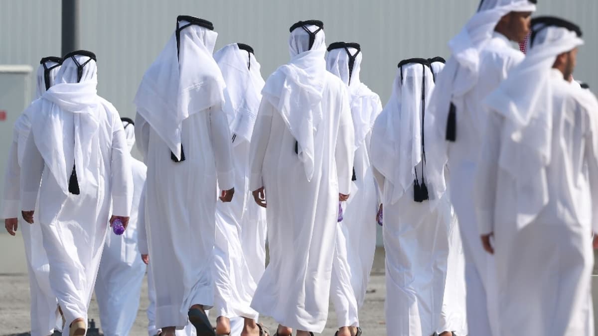 Qatar aholisi parlament saylovlaridan voz kechishga ovoz berdi
