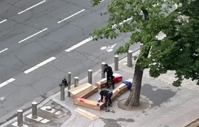 Eyfel minorasidagi tobutlar: politsiya xorijiy izni tekshirmoqda