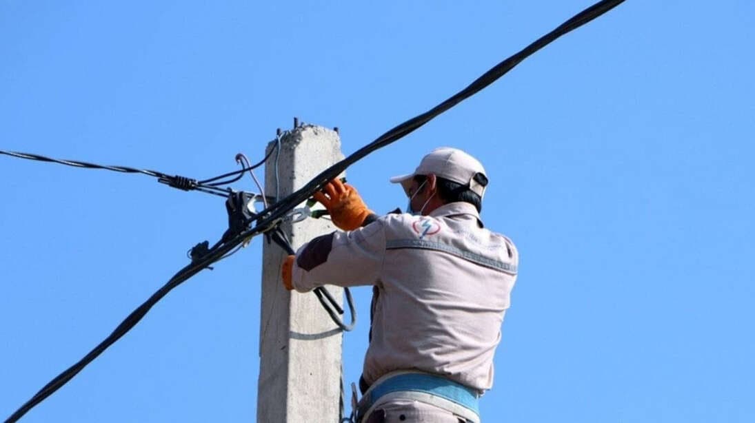 Samarqandda elektromontyor simyog‘ochdan yiqilib vafot etdi