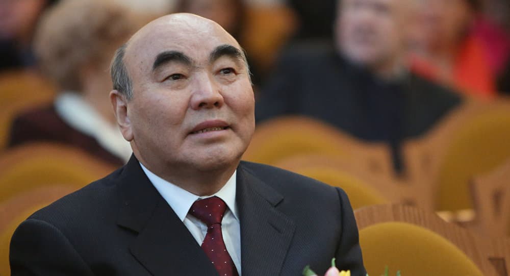 Asqar Akayev Qirg‘iziston parlamentidan o‘ziga sobiq prezident maqomini qaytarishni so‘radi
