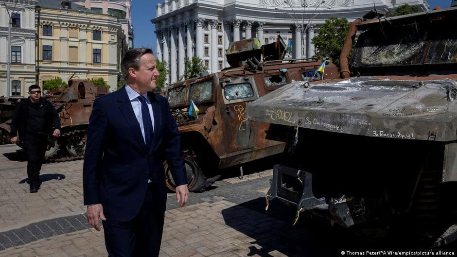 Kemeron: Ukraina Rossiyaga Britaniya qurollari bilan zarba berishga haqli