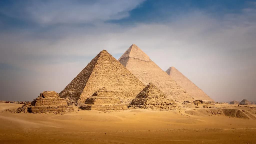 Olimlar Misr piramidalari sirini topgan bo‘lishi mumkin