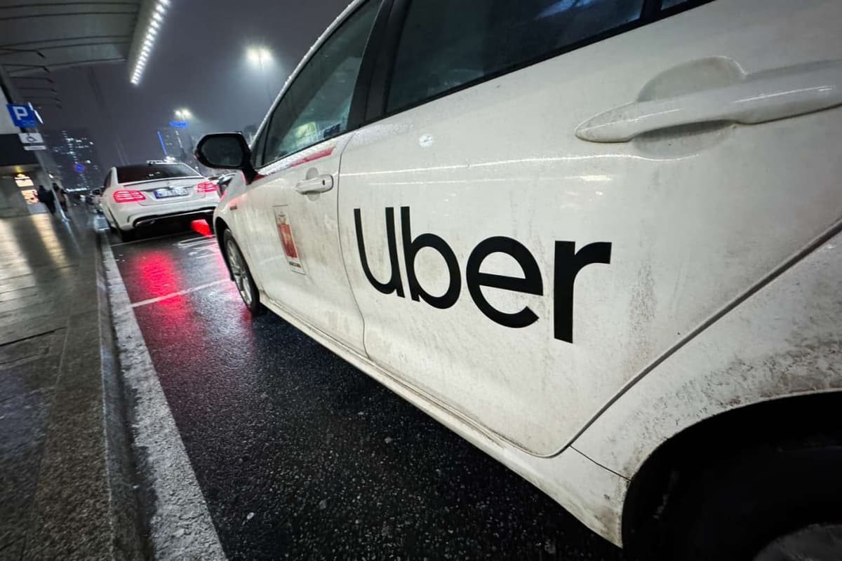 Uber Niderlandiyada rekord miqdorda - 324 mln dollar jarimaga tortildi