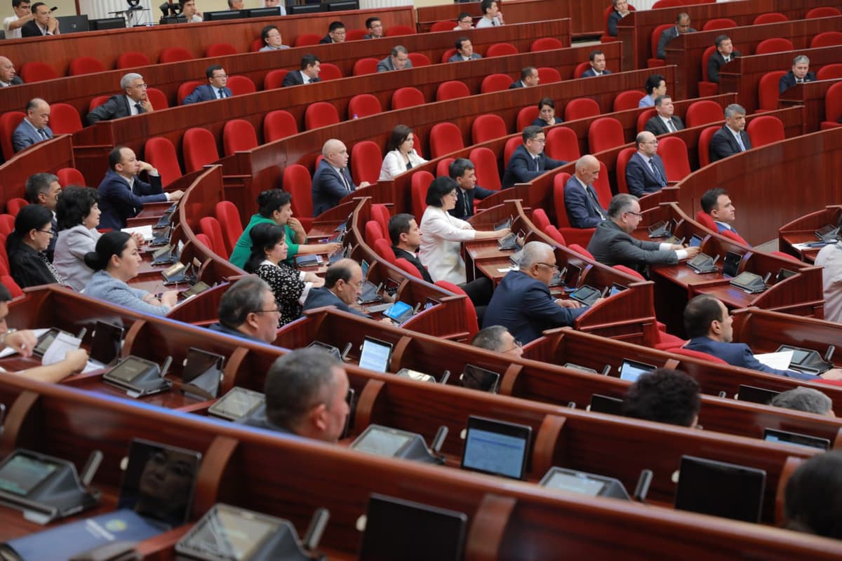 Endi hokimlar bir vaqtning o‘zida mahalliy kengash raisi bo‘lolmaydi