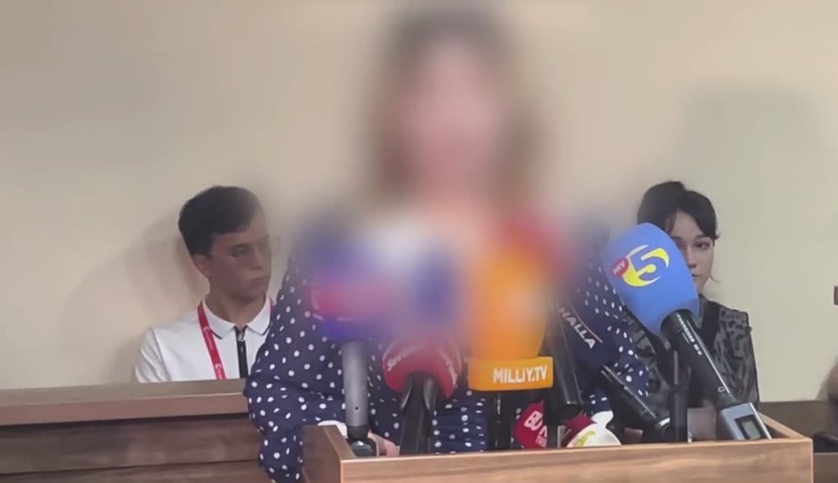 Qishloqliklarni «jirkanch maxluqot» deb atagan qiz jarimaga tortildi