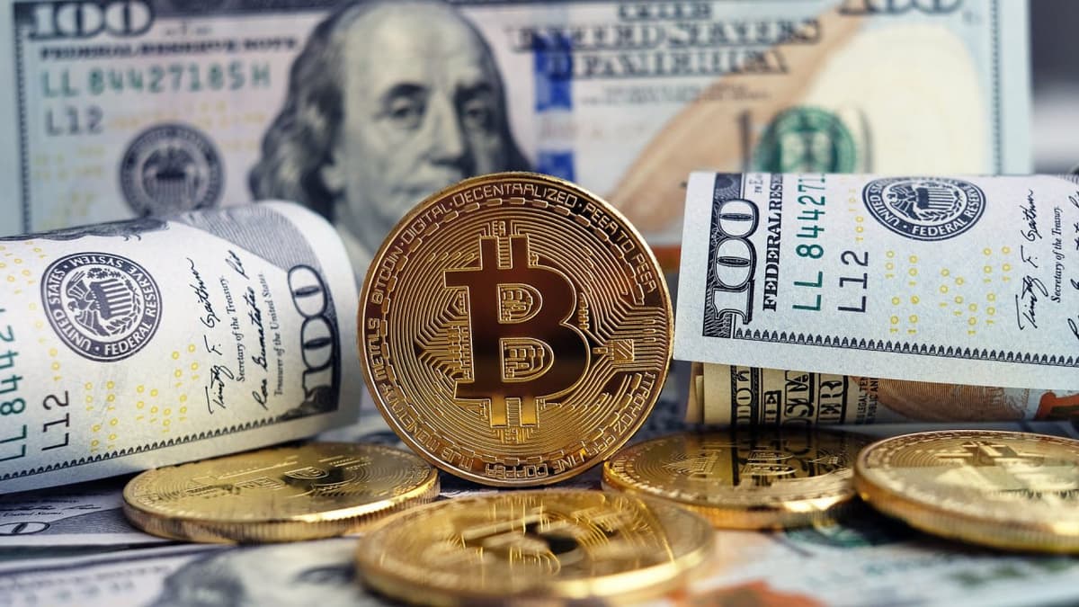 Dollar mustahkamlandi, Bitcoin narxi yana osha boshladi – xalqaro moliya bozori sharhi