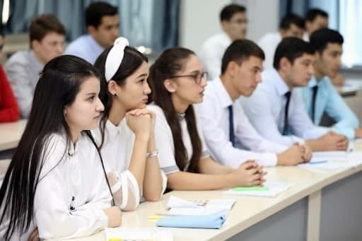 Xotin-qizlar bakalavriatning qaysi yo‘nalishini ko‘proq bitirayotgani ma’lum bo‘ldi
