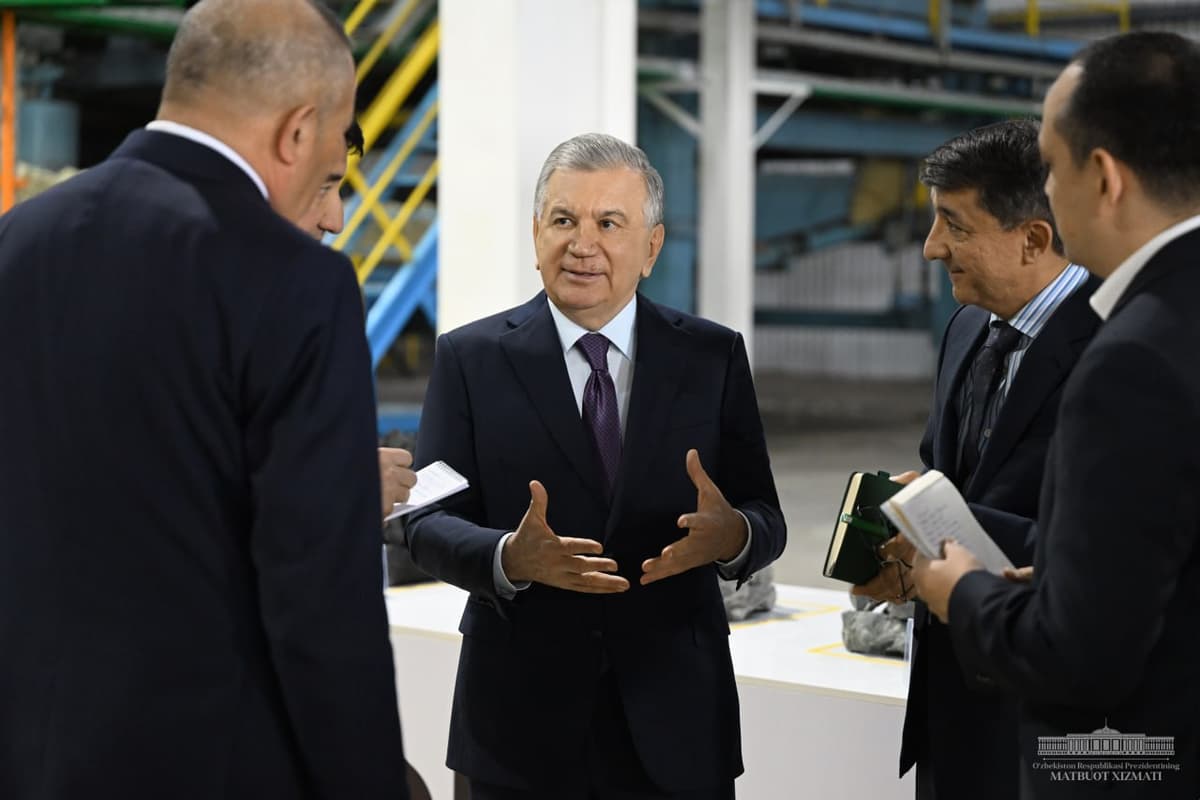 Shavkat Mirziyoyev Jizzax viloyatiga tashrif buyurdi