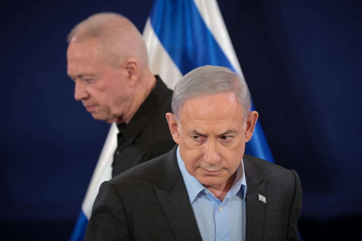 Binyamin Netanyahu Isroil mudofaa vazirini lavozimdan oldi