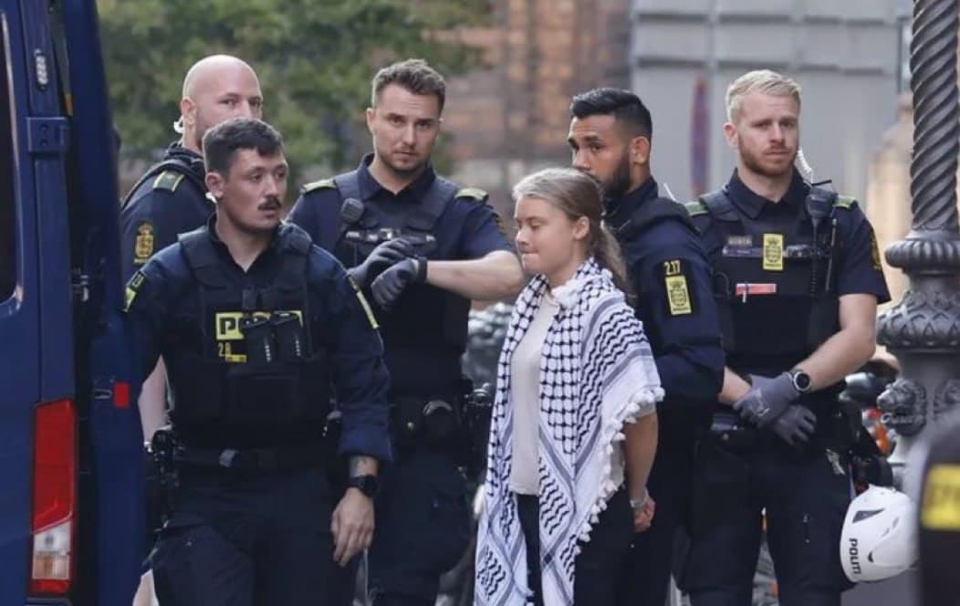 Greta Tunberg G‘azo sektoridagi urushga qarshi o‘tkazilgan norozilik aksiyasida hibsga olindi