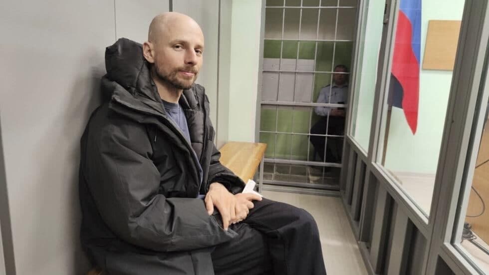 «Memorial» to‘rt nafar jurnalistni siyosiy mahbus deb tan oldi